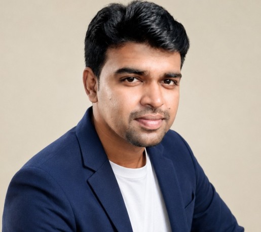 Varna Smiling in front of camera